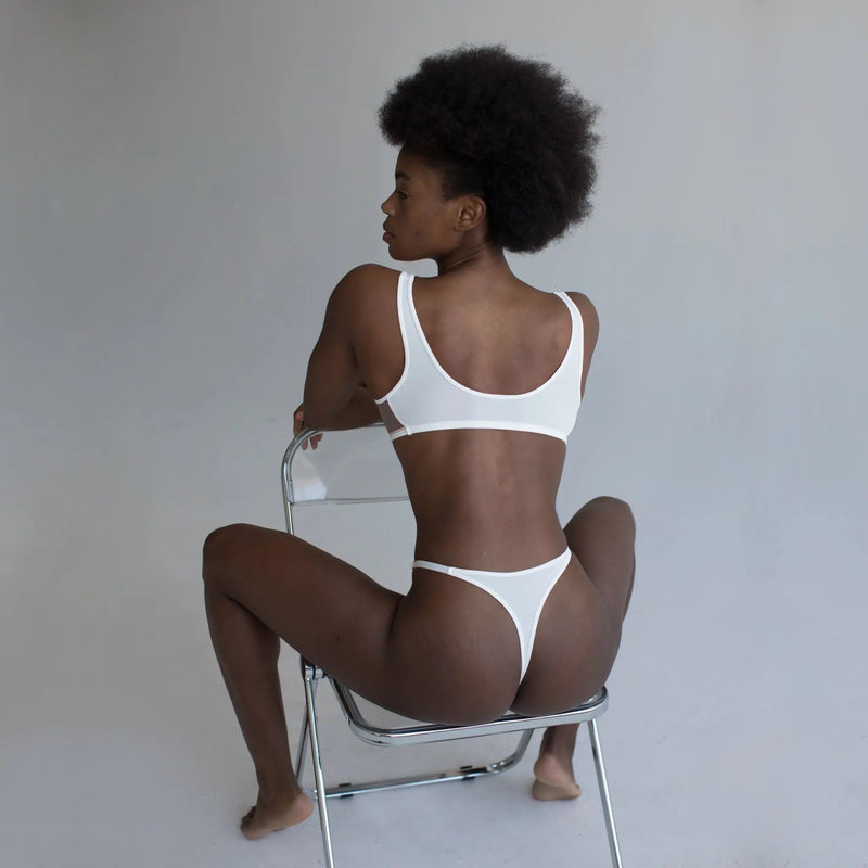 Monique Morin Model 5’8’’ wearing size XS