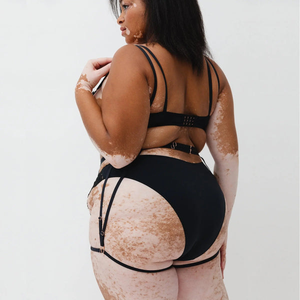 Monique Morin Model 5'8" wearing size 38DDD
