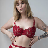 Product thumbnail Monique Morin Model 5'9