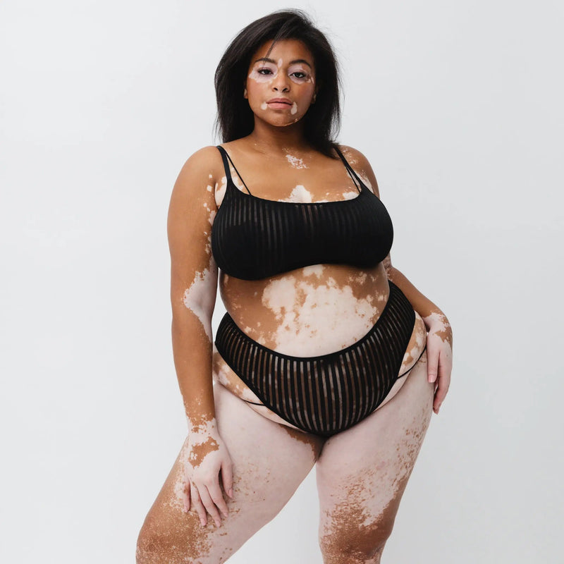 Monique Morin Model 5'8" wearing size 2X