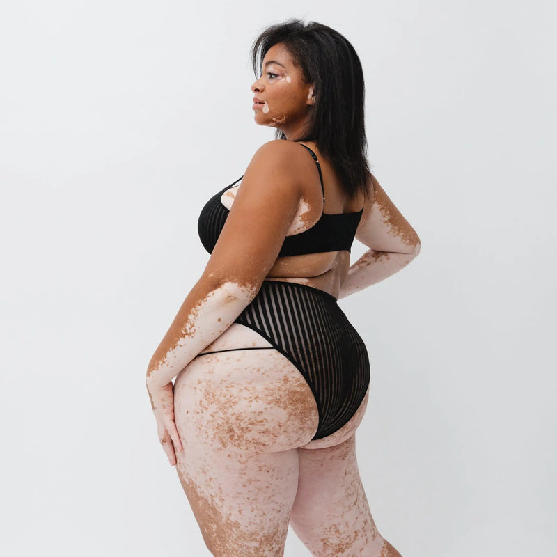 Monique Morin Model 5'8" wearing size 2X
